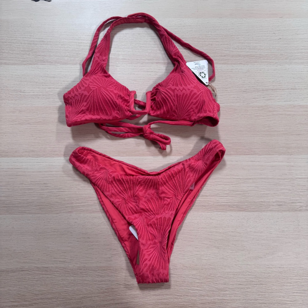 Berlook Women's Red Textured Tie-Back Bikini Set B08